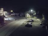 03 : 32