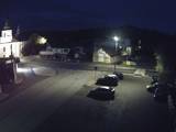 05 : 48