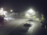 23 : 00