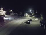 03 : 00