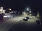 01 : 00