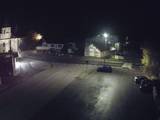 04 : 00
