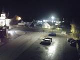 06 : 00