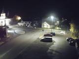 21 : 08
