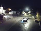 19 : 00