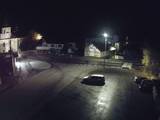 03 : 36
