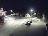 03 : 32