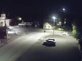 02 : 00
