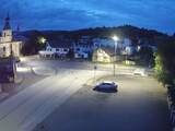 04 : 00