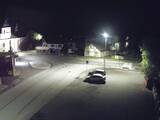 23 : 04