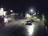 01 : 00