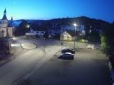 03 : 48