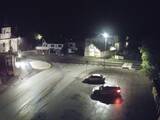 02 : 00