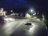 03 : 32