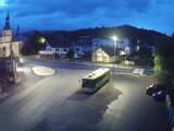 04 : 00