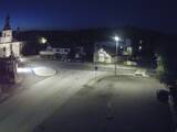 04 : 00