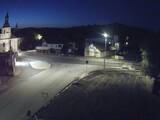 04 : 40