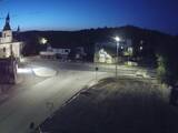04 : 48