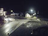 02 : 04