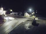 23 : 00