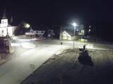 23 : 04