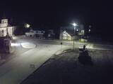 03 : 32