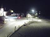 22 : 00