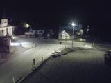 03 : 32