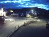 05 : 48