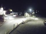 21 : 00