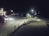 03 : 00