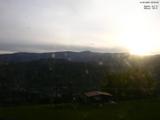 05 : 53