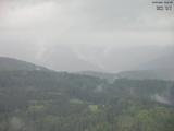 16 : 41