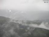 19 : 01