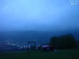 04 : 33