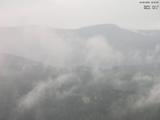16 : 37