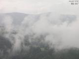 16 : 57
