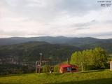 19 : 57