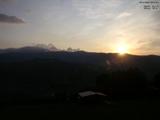 05 : 47