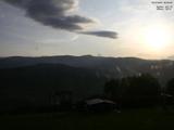 06 : 23