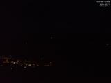 22 : 05