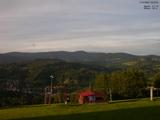 19 : 57