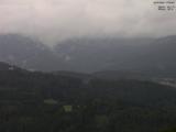 17 : 53
