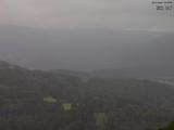 16 : 47