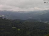 17 : 49