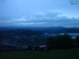 06 : 19