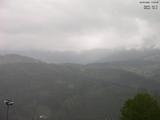 17 : 53
