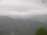 18 : 01