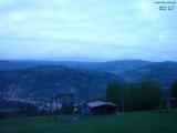 04 : 53
