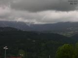 09 : 45